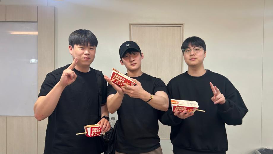썸네일 사진